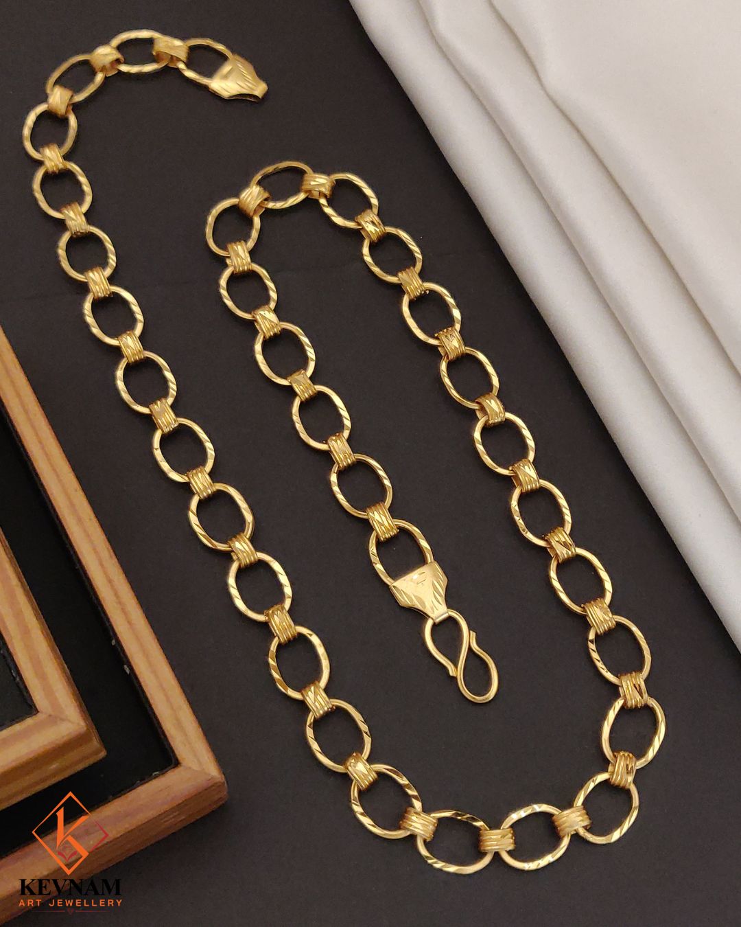 New Heavy Micro Gold Platted Joint Ring Into Pop Design Chain For Men.