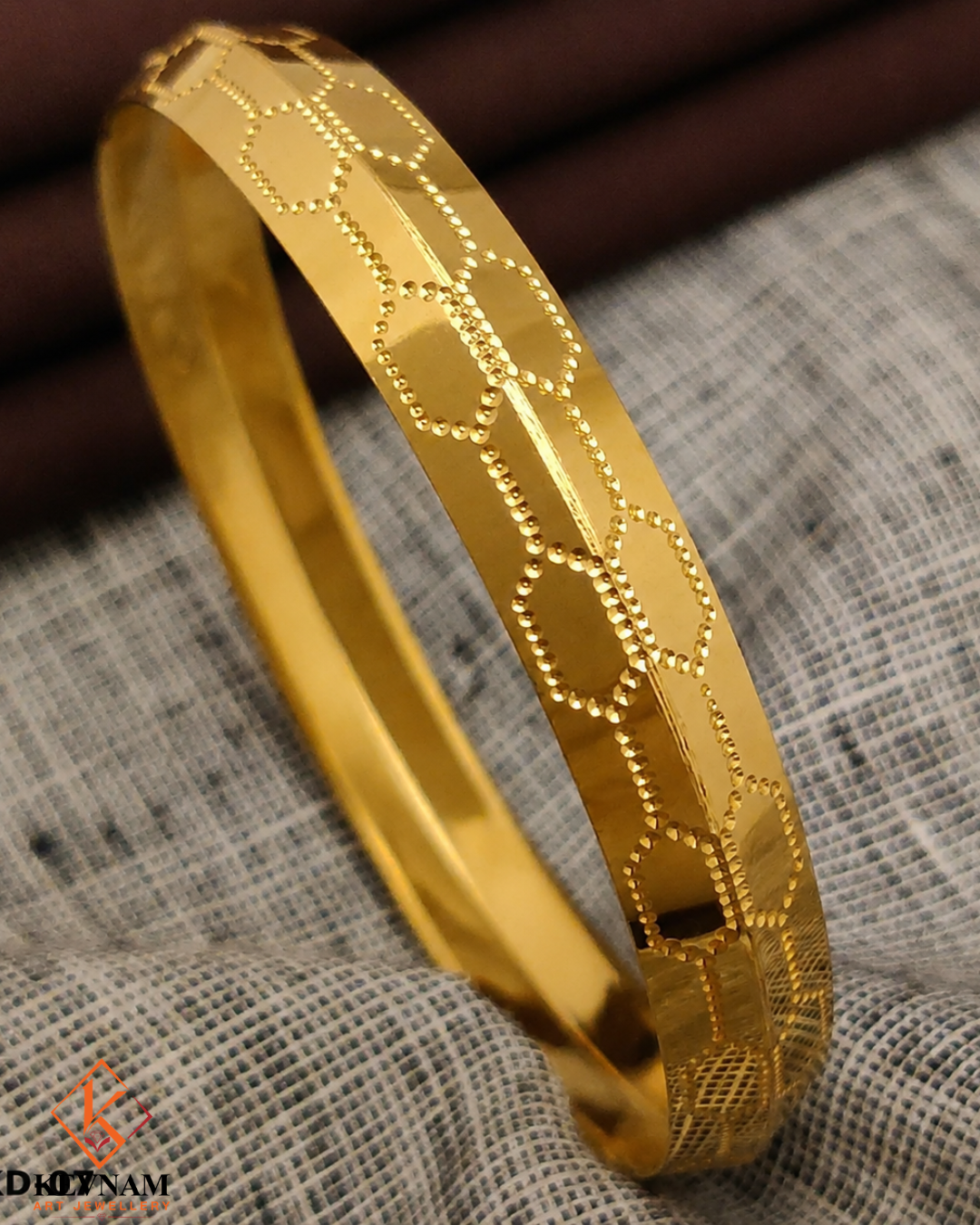 High quality finishing gold plated benzyne design CNC kada for men.