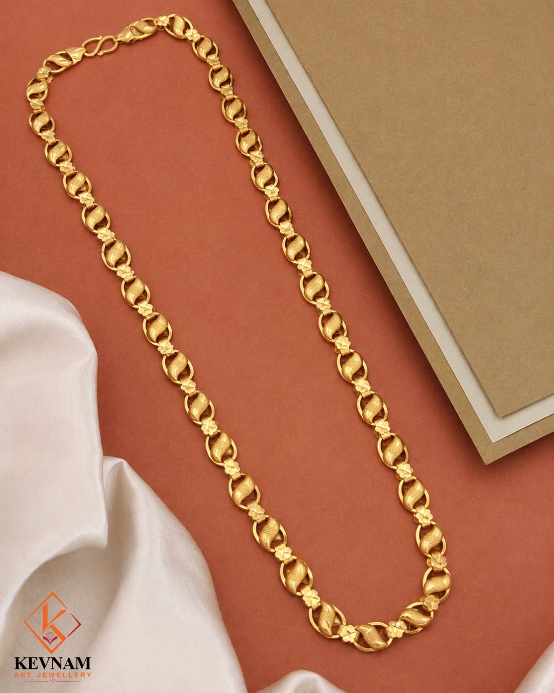 Royal Floral Motif Gold Plated Chain.