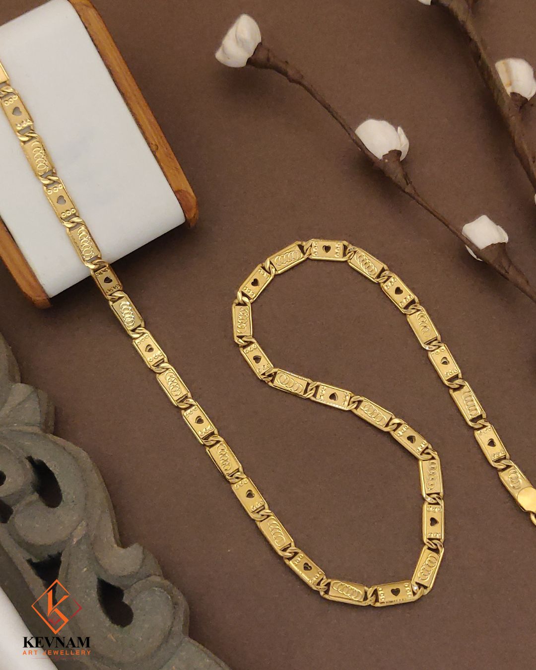 Regal Box Link Gold Chain.